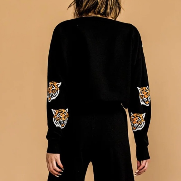 Lala Original: Fierce Female Knit Playsuit - Picture 4 of 11